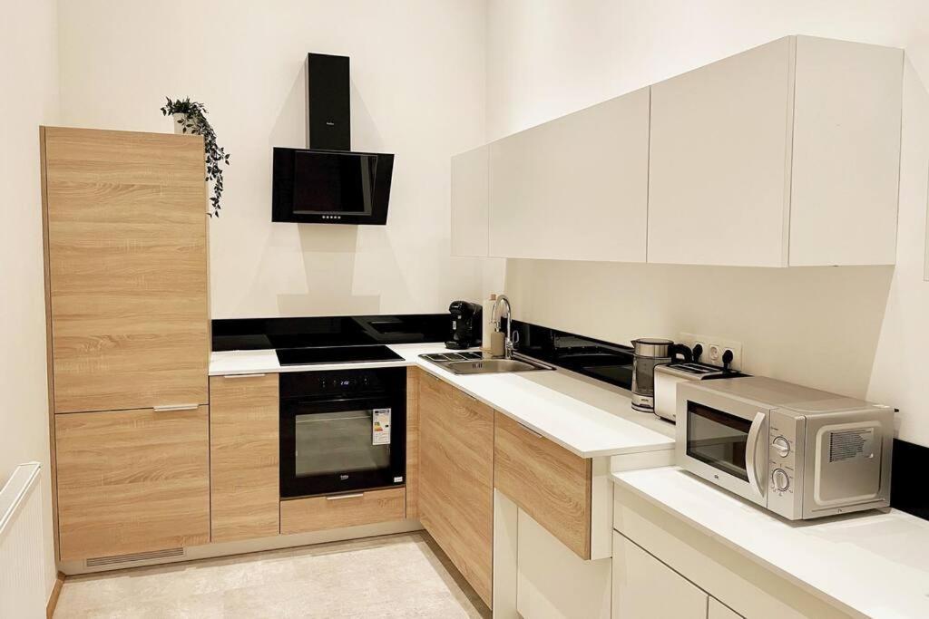 City-Center-Apartment Hip Area, Big & New ウィーン エクステリア 写真